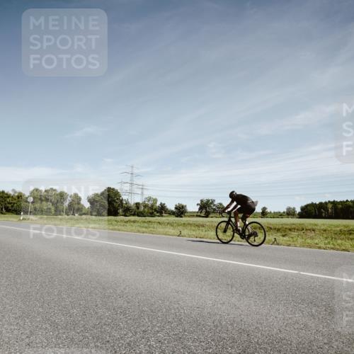 07.09.2025 - 19. Norderstedt Triathlon Michael Burmester http://msf.ph/oto/8859093 07.09.2025 12:39:34 Radfahren  meine-sportfotos.de