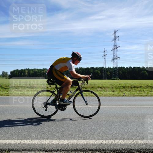 07.09.2025 - 19. Norderstedt Triathlon Michael Burmester http://msf.ph/oto/8859099 07.09.2025 11:35:36 Radfahren 201, 795, 1170 meine-sportfotos.de