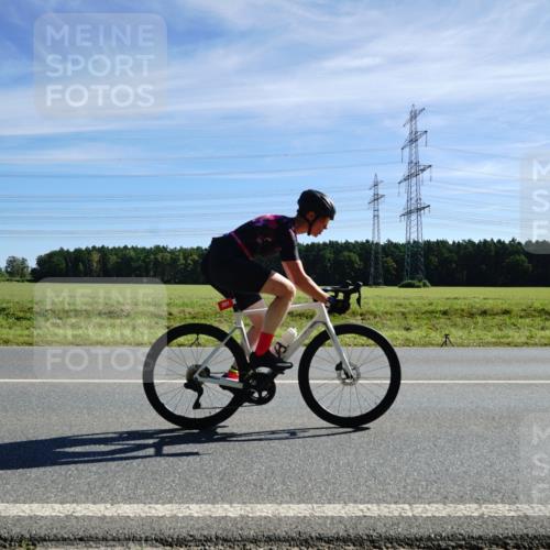 07.09.2025 - 19. Norderstedt Triathlon Michael Burmester http://msf.ph/oto/8859108 07.09.2025 11:35:39 Radfahren 201, 795, 1170 meine-sportfotos.de