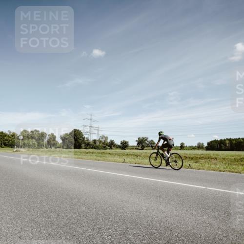 07.09.2025 - 19. Norderstedt Triathlon Michael Burmester http://msf.ph/oto/8859351 07.09.2025 12:43:28 Radfahren  meine-sportfotos.de