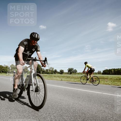 07.09.2025 - 19. Norderstedt Triathlon Michael Burmester http://msf.ph/oto/8859397 07.09.2025 12:43:55 Radfahren 1317, 1385 meine-sportfotos.de