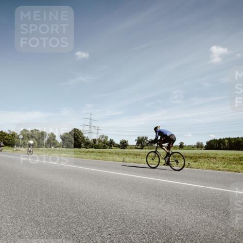 07.09.2025 - 19. Norderstedt Triathlon Michael Burmester http://msf.ph/oto/8859425 07.09.2025 12:44:04 Radfahren  meine-sportfotos.de