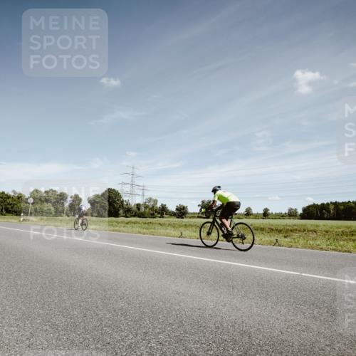 07.09.2025 - 19. Norderstedt Triathlon Michael Burmester http://msf.ph/oto/8859449 07.09.2025 12:44:19 Radfahren 707 meine-sportfotos.de