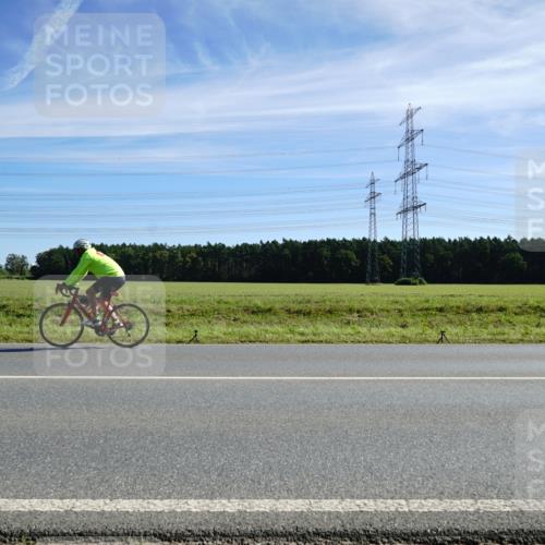 07.09.2025 - 19. Norderstedt Triathlon Michael Burmester http://msf.ph/oto/8859517 07.09.2025 11:39:43 Radfahren 300, 1253 meine-sportfotos.de