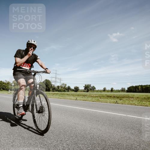 07.09.2025 - 19. Norderstedt Triathlon Michael Burmester http://msf.ph/oto/8859525 07.09.2025 12:45:02 Radfahren 167, 820, 1331 meine-sportfotos.de