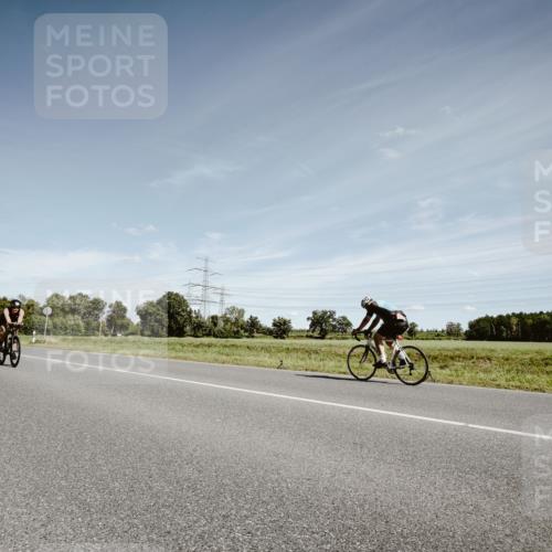 07.09.2025 - 19. Norderstedt Triathlon Michael Burmester http://msf.ph/oto/8859561 07.09.2025 12:45:30 Radfahren 222, 236, 308, 351, 755 meine-sportfotos.de