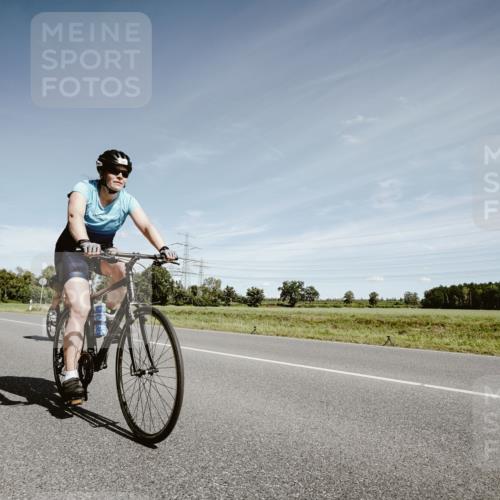 07.09.2025 - 19. Norderstedt Triathlon Michael Burmester http://msf.ph/oto/8859569 07.09.2025 12:45:32 Radfahren 236, 351, 755 meine-sportfotos.de