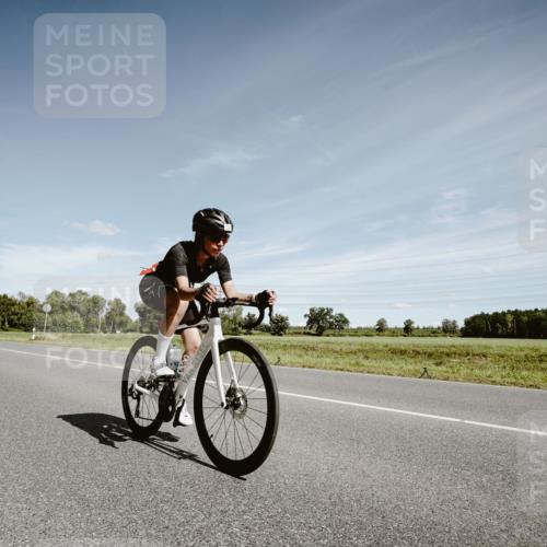 07.09.2025 - 19. Norderstedt Triathlon Michael Burmester http://msf.ph/oto/8859677 07.09.2025 12:46:52 Radfahren 718 meine-sportfotos.de