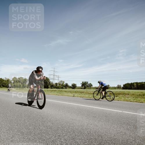 07.09.2025 - 19. Norderstedt Triathlon Michael Burmester http://msf.ph/oto/8859708 07.09.2025 12:47:15 Radfahren 345, 1260 meine-sportfotos.de