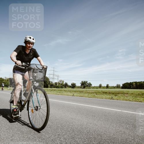 07.09.2025 - 19. Norderstedt Triathlon Michael Burmester http://msf.ph/oto/8859712 07.09.2025 12:47:17 Radfahren 345, 1260 meine-sportfotos.de