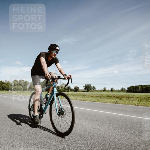 07.09.2025 - 19. Norderstedt Triathlon Michael Burmester http://msf.ph/oto/8859785 07.09.2025 12:48:09 Radfahren 173 meine-sportfotos.de