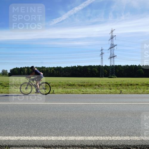 07.09.2025 - 19. Norderstedt Triathlon Michael Burmester http://msf.ph/oto/8860007 07.09.2025 11:45:02 Radfahren  meine-sportfotos.de