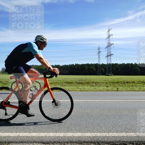 07.09.2025 - 19. Norderstedt Triathlon Michael Burmester http://msf.ph/oto/8860538 07.09.2025 11:51:49 Radfahren 782, 1319 meine-sportfotos.de