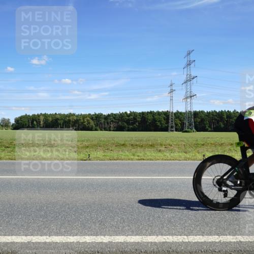 07.09.2025 - 19. Norderstedt Triathlon Michael Burmester http://msf.ph/oto/8860655 07.09.2025 13:53:41 Radfahren 977, 1039 meine-sportfotos.de