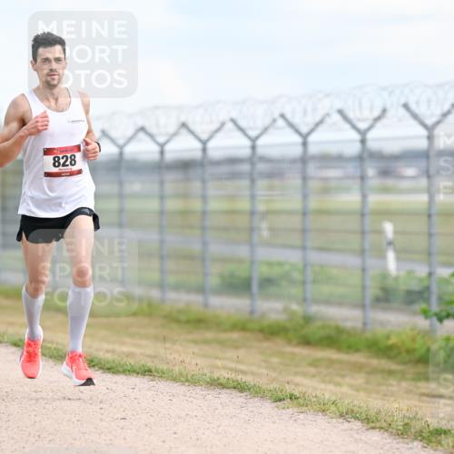 14.09.2025 - Airport Race Dr. Thomas Lammeyer http://msf.ph/oto/8860776 14.09.2025 11:50:00 Laufen 828 meine-sportfotos.de