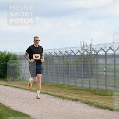 14.09.2025 - Airport Race Dr. Thomas Lammeyer http://msf.ph/oto/8861195 14.09.2025 11:55:32 Laufen 20, 620 meine-sportfotos.de