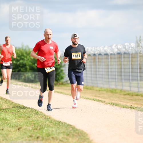 14.09.2025 - Airport Race Dr. Thomas Lammeyer http://msf.ph/oto/8861795 14.09.2025 11:58:49 Laufen 204, 1782, 1651 meine-sportfotos.de