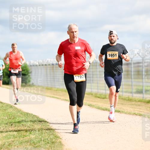 14.09.2025 - Airport Race Dr. Thomas Lammeyer http://msf.ph/oto/8861815 14.09.2025 11:58:53 Laufen 204, 1782, 1651 meine-sportfotos.de