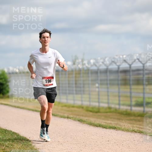 14.09.2025 - Airport Race Dr. Thomas Lammeyer http://msf.ph/oto/8861855 14.09.2025 11:59:01 Laufen 196 meine-sportfotos.de