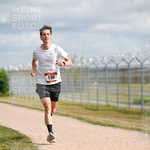 14.09.2025 - Airport Race Dr. Thomas Lammeyer http://msf.ph/oto/8861856 14.09.2025 11:59:01 Laufen 196 meine-sportfotos.de