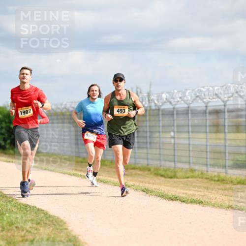 14.09.2025 - Airport Race Dr. Thomas Lammeyer http://msf.ph/oto/8861878 14.09.2025 11:59:10 Laufen 397, 1997, 1849, 493 meine-sportfotos.de