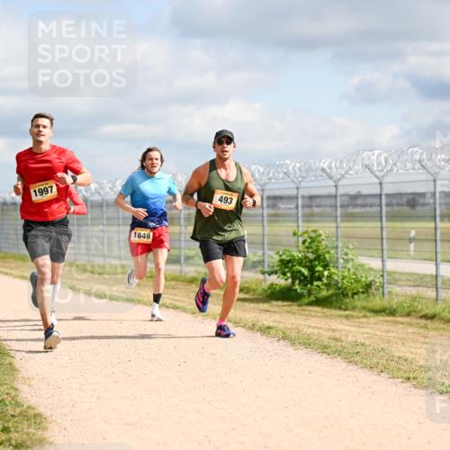14.09.2025 - Airport Race Dr. Thomas Lammeyer http://msf.ph/oto/8861895 14.09.2025 11:59:12 Laufen 397, 1997, 1849, 493 meine-sportfotos.de