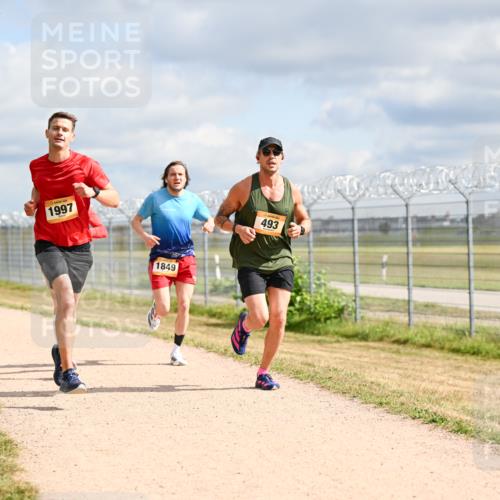 14.09.2025 - Airport Race Dr. Thomas Lammeyer http://msf.ph/oto/8861900 14.09.2025 11:59:13 Laufen 397, 1997, 1849, 493 meine-sportfotos.de