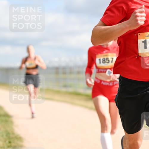 14.09.2025 - Airport Race Dr. Thomas Lammeyer http://msf.ph/oto/8861909 14.09.2025 11:59:15 Laufen 1857, 42, 1997 meine-sportfotos.de