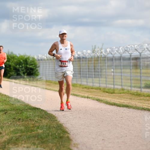 14.09.2025 - Airport Race Dr. Thomas Lammeyer http://msf.ph/oto/8862016 14.09.2025 11:59:45 Laufen 711 meine-sportfotos.de