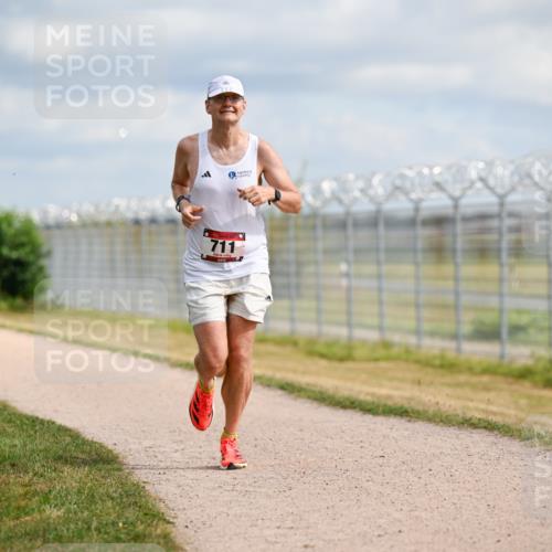 14.09.2025 - Airport Race Dr. Thomas Lammeyer http://msf.ph/oto/8862023 14.09.2025 11:59:46 Laufen 711 meine-sportfotos.de