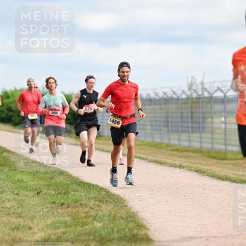 14.09.2025 - Airport Race Dr. Thomas Lammeyer http://msf.ph/oto/8862065 14.09.2025 11:59:55 Laufen 888, 875, 1456, 865 meine-sportfotos.de