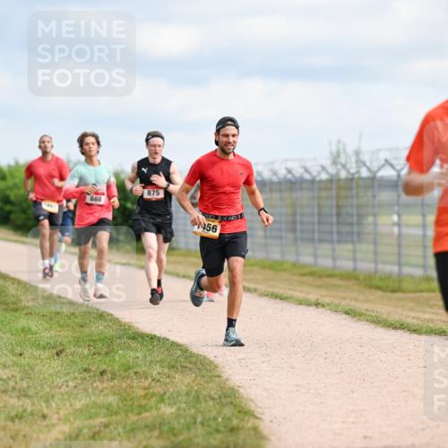 14.09.2025 - Airport Race Dr. Thomas Lammeyer http://msf.ph/oto/8862066 14.09.2025 11:59:55 Laufen 888, 875, 56, 865 meine-sportfotos.de