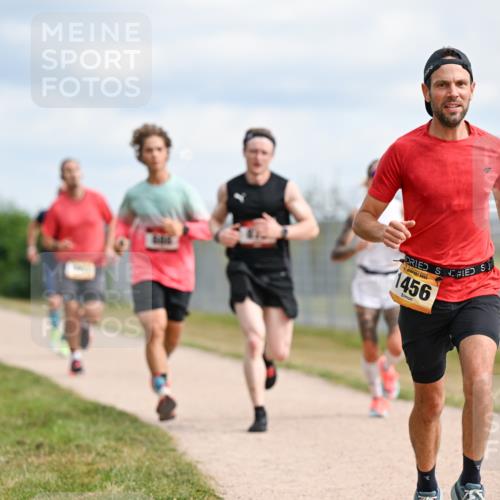 14.09.2025 - Airport Race Dr. Thomas Lammeyer http://msf.ph/oto/8862082 14.09.2025 11:59:58 Laufen 4, 1456 meine-sportfotos.de