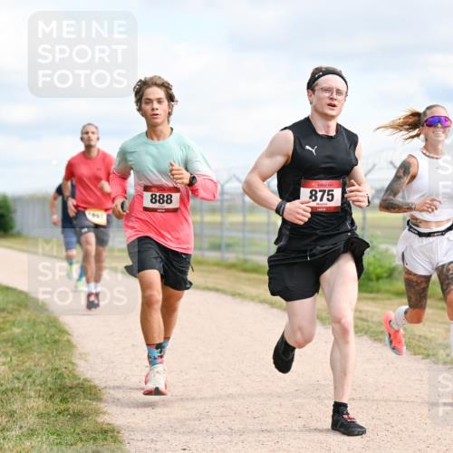 14.09.2025 - Airport Race Dr. Thomas Lammeyer http://msf.ph/oto/8862097 14.09.2025 12:00:01 Laufen 888, 875 meine-sportfotos.de