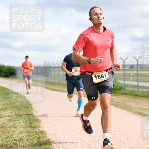 14.09.2025 - Airport Race Dr. Thomas Lammeyer http://msf.ph/oto/8862112 14.09.2025 12:00:03 Laufen 1095, 1891 meine-sportfotos.de