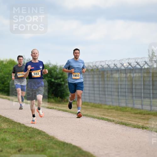 14.09.2025 - Airport Race Dr. Thomas Lammeyer http://msf.ph/oto/8862159 14.09.2025 12:00:39 Laufen 4112, 593, 1853 meine-sportfotos.de