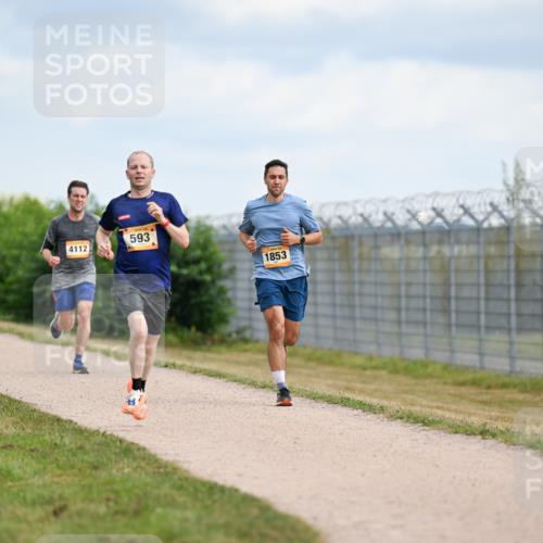 14.09.2025 - Airport Race Dr. Thomas Lammeyer http://msf.ph/oto/8862162 14.09.2025 12:00:40 Laufen 4112, 593, 1853 meine-sportfotos.de
