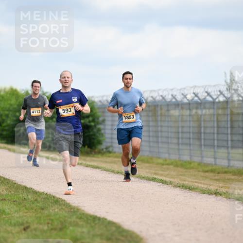 14.09.2025 - Airport Race Dr. Thomas Lammeyer http://msf.ph/oto/8862163 14.09.2025 12:00:40 Laufen 4112, 593, 1853 meine-sportfotos.de