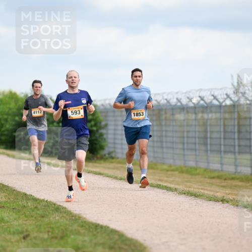 14.09.2025 - Airport Race Dr. Thomas Lammeyer http://msf.ph/oto/8862164 14.09.2025 12:00:40 Laufen 4112, 593, 1853 meine-sportfotos.de