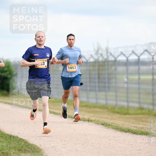 14.09.2025 - Airport Race Dr. Thomas Lammeyer http://msf.ph/oto/8862175 14.09.2025 12:00:41 Laufen 4112, 3, 1853 meine-sportfotos.de