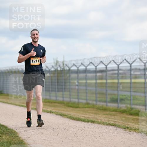 14.09.2025 - Airport Race Dr. Thomas Lammeyer http://msf.ph/oto/8862228 14.09.2025 12:00:51 Laufen 1211 meine-sportfotos.de