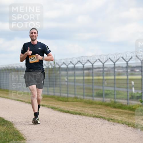 14.09.2025 - Airport Race Dr. Thomas Lammeyer http://msf.ph/oto/8862231 14.09.2025 12:00:52 Laufen 121 meine-sportfotos.de