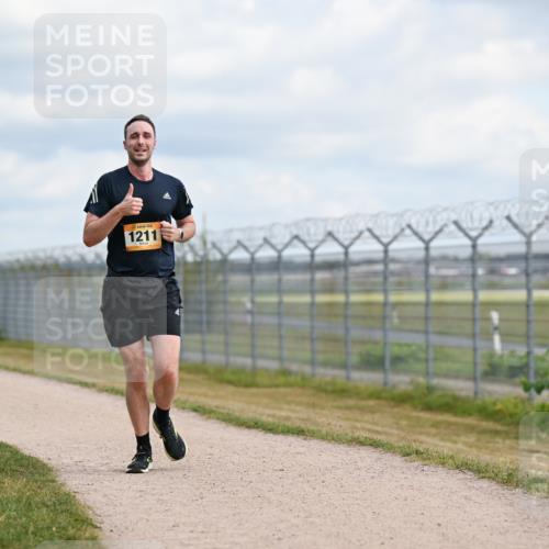 14.09.2025 - Airport Race Dr. Thomas Lammeyer http://msf.ph/oto/8862232 14.09.2025 12:00:52 Laufen 1211 meine-sportfotos.de