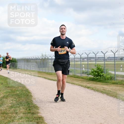 14.09.2025 - Airport Race Dr. Thomas Lammeyer http://msf.ph/oto/8862245 14.09.2025 12:00:54 Laufen 211 meine-sportfotos.de