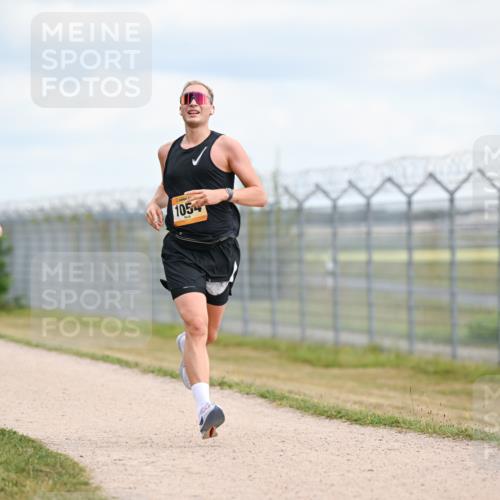 14.09.2025 - Airport Race Dr. Thomas Lammeyer http://msf.ph/oto/8862255 14.09.2025 12:00:57 Laufen 2165, 1054 meine-sportfotos.de