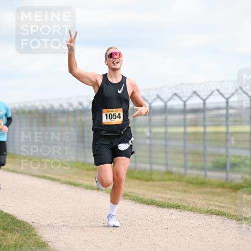 14.09.2025 - Airport Race Dr. Thomas Lammeyer http://msf.ph/oto/8862259 14.09.2025 12:00:58 Laufen 3134, 1054 meine-sportfotos.de