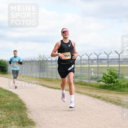 14.09.2025 - Airport Race Dr. Thomas Lammeyer http://msf.ph/oto/8862269 14.09.2025 12:00:59 Laufen 054 meine-sportfotos.de
