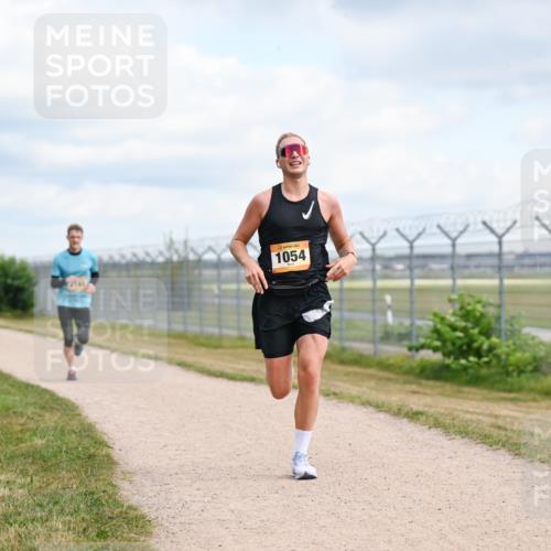14.09.2025 - Airport Race Dr. Thomas Lammeyer http://msf.ph/oto/8862270 14.09.2025 12:00:59 Laufen 1054 meine-sportfotos.de