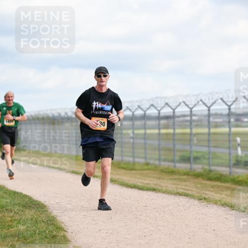 14.09.2025 - Airport Race Dr. Thomas Lammeyer http://msf.ph/oto/8862303 14.09.2025 12:01:09 Laufen 1455, 1486, 30 meine-sportfotos.de