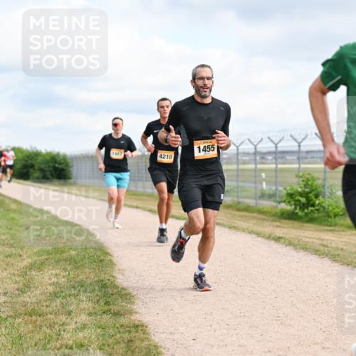 14.09.2025 - Airport Race Dr. Thomas Lammeyer http://msf.ph/oto/8862338 14.09.2025 12:01:15 Laufen 1662, 4210, 1455, 1486 meine-sportfotos.de
